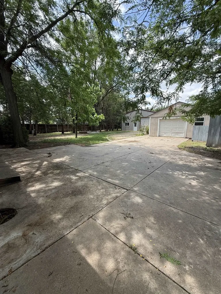 109 Sherman Newton KS 67114
