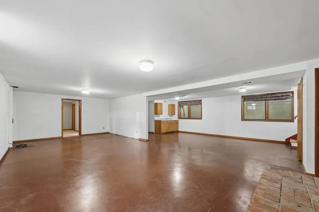 109 Sherman Newton KS 67114