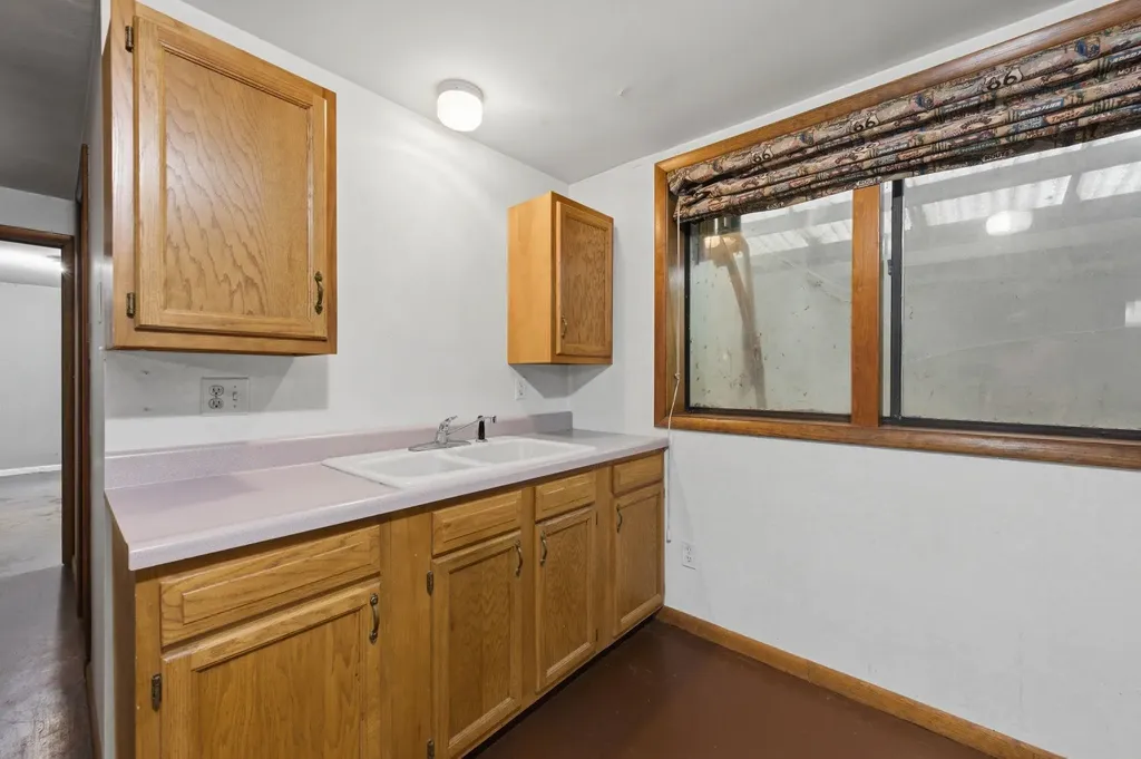 109 Sherman Newton KS 67114
