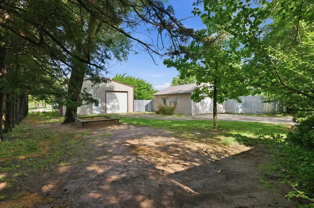 109 Sherman Newton KS 67114