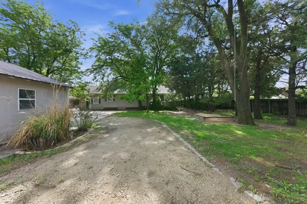 109 Sherman Newton KS 67114