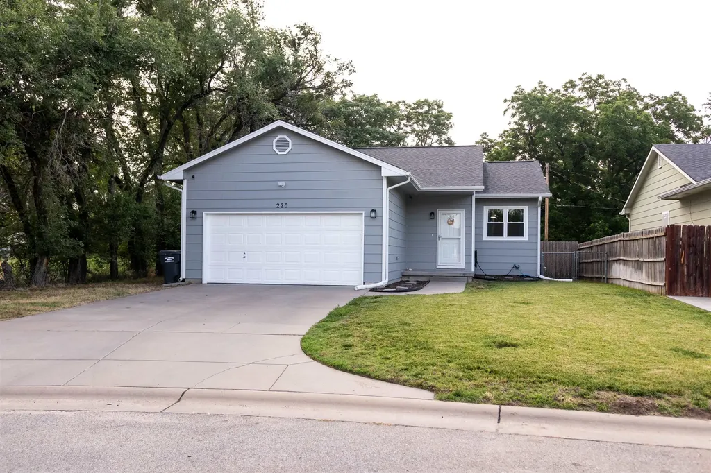220 N Nevada Court Wichita KS 67212