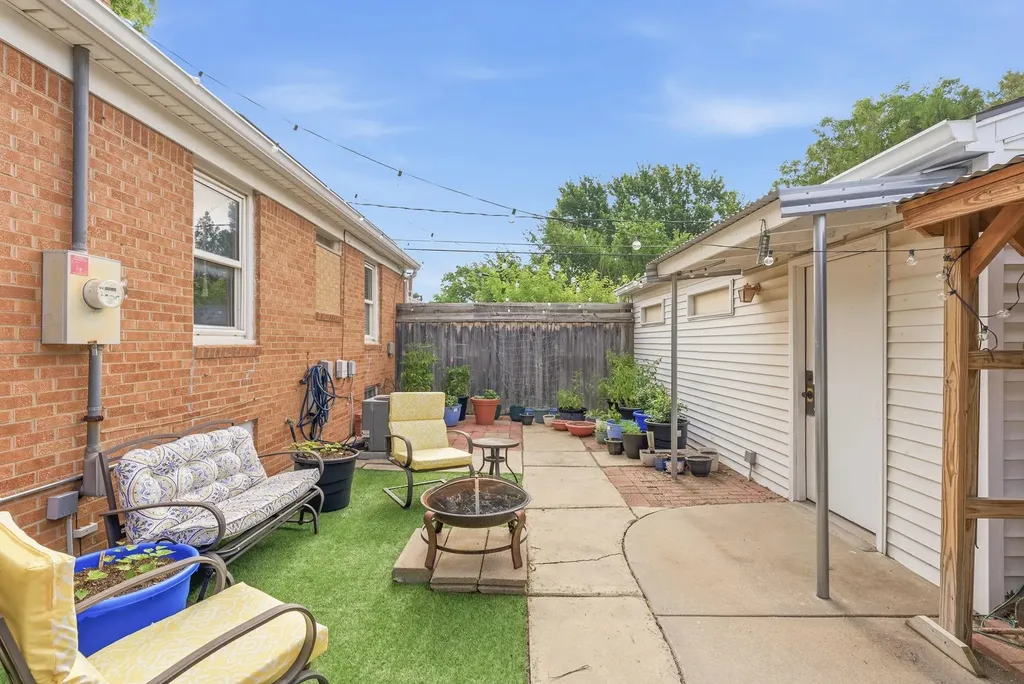 6015 E Zimmerly Street Wichita KS 67218