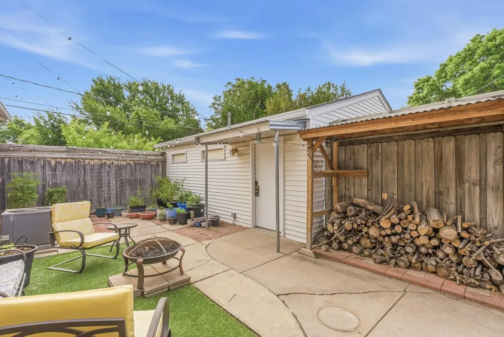 6015 E Zimmerly Street Wichita KS 67218