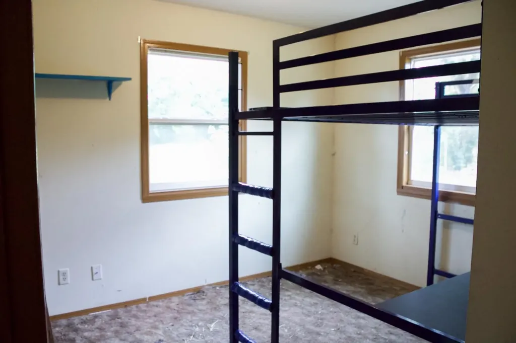 215 W Overlook Drive Derby KS 67037-2621