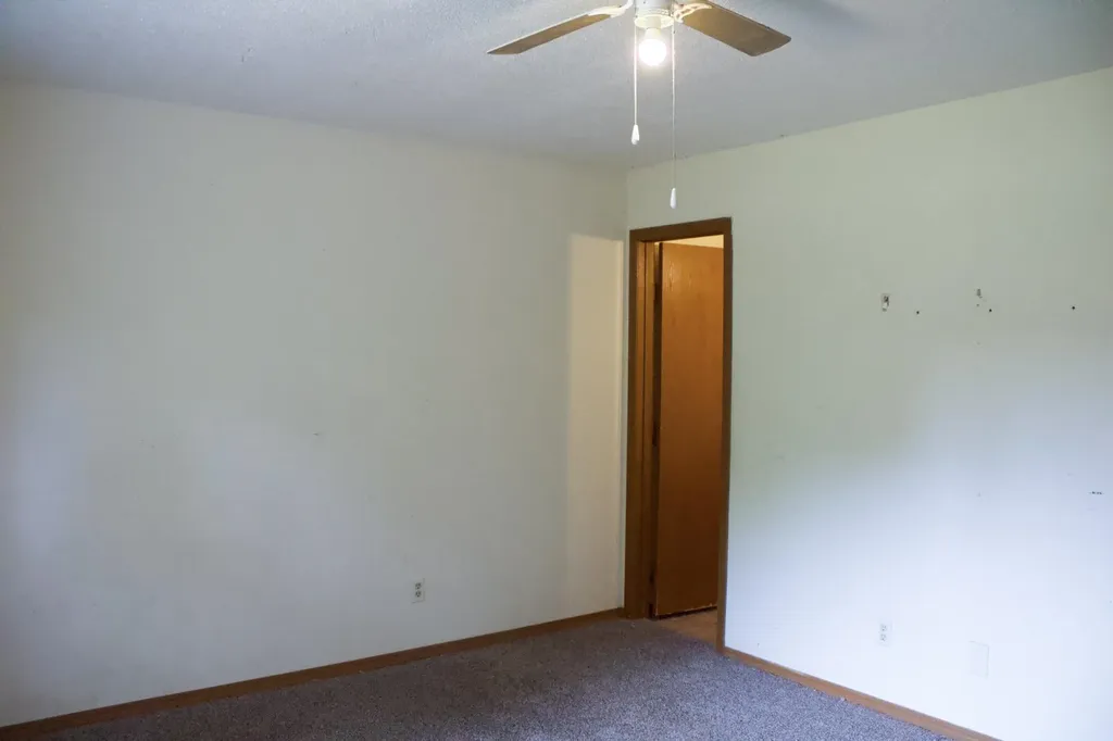 215 W Overlook Drive Derby KS 67037-2621
