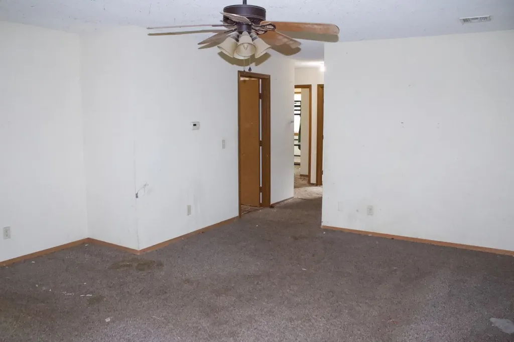 215 W Overlook Drive Derby KS 67037-2621