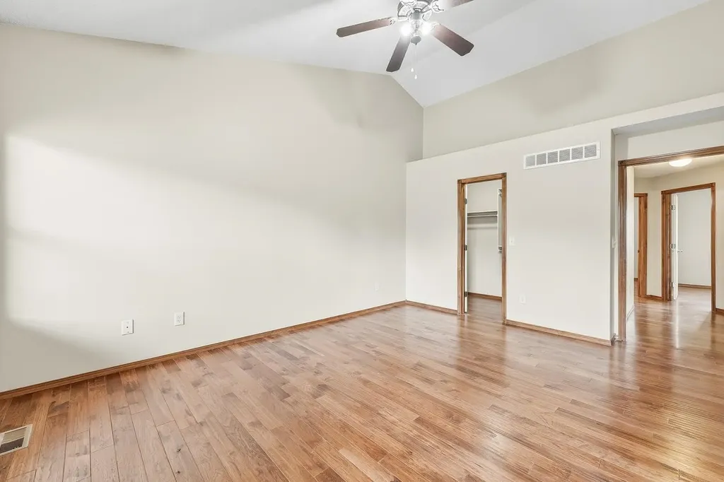 921 S Glenmoor Wichita KS 67207