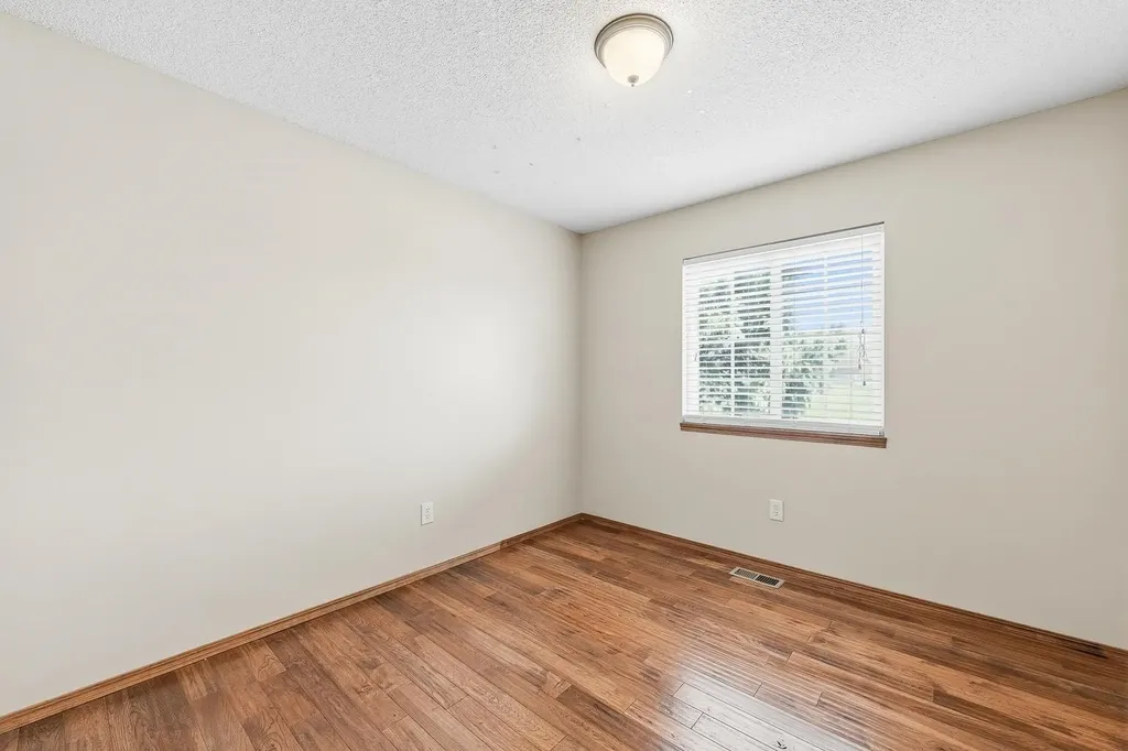 921 S Glenmoor Wichita KS 67207