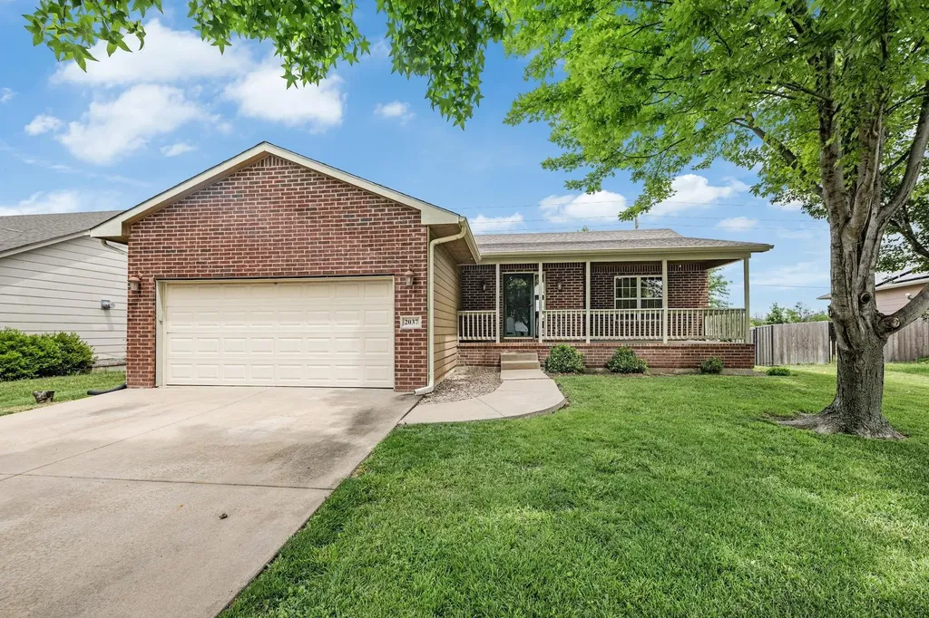 2037 N Ruger Circle Andover KS 67002-8102