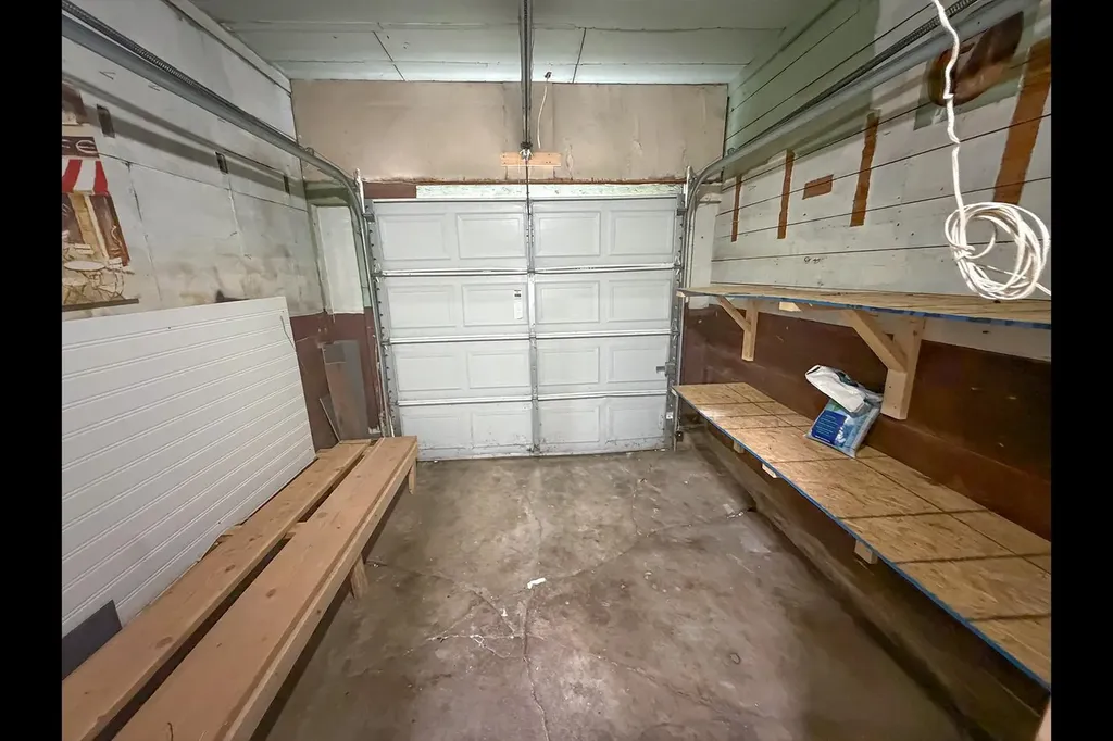 633 Harding Wichita KS 67208
