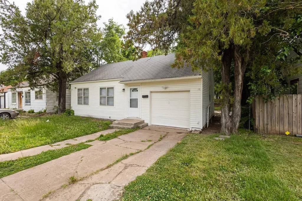 633 Harding Wichita KS 67208