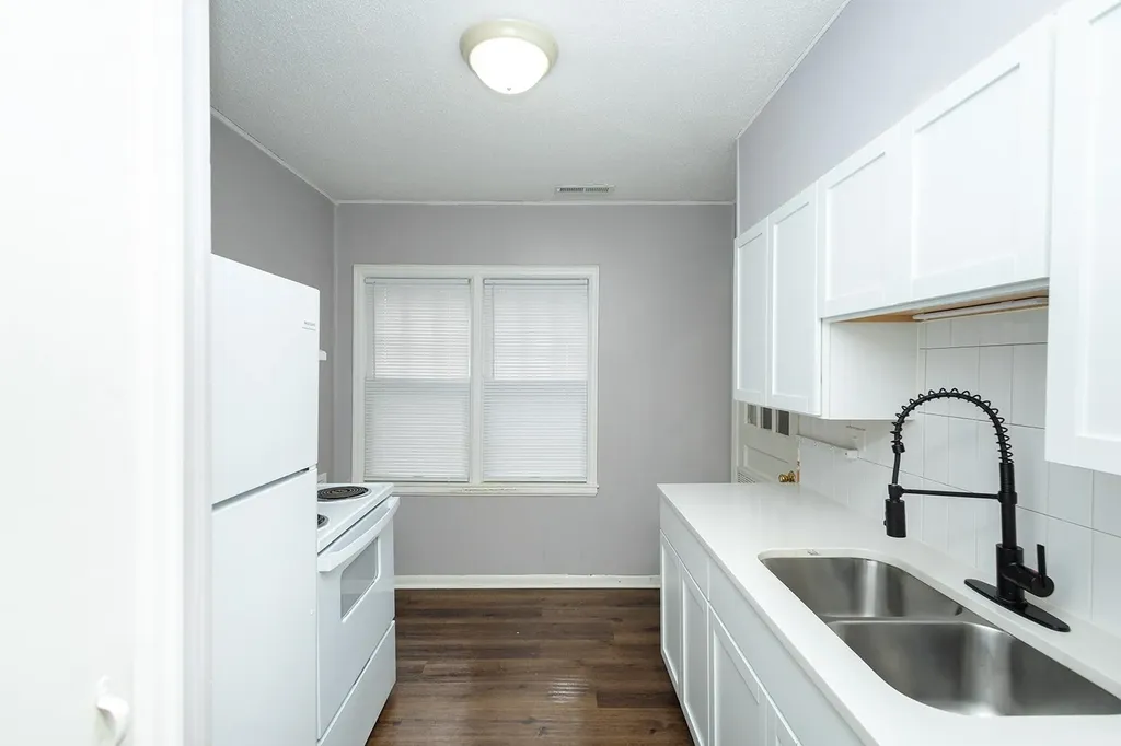 633 Harding Wichita KS 67208