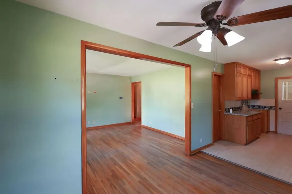 3229 N Salina Avenue Wichita KS 67204