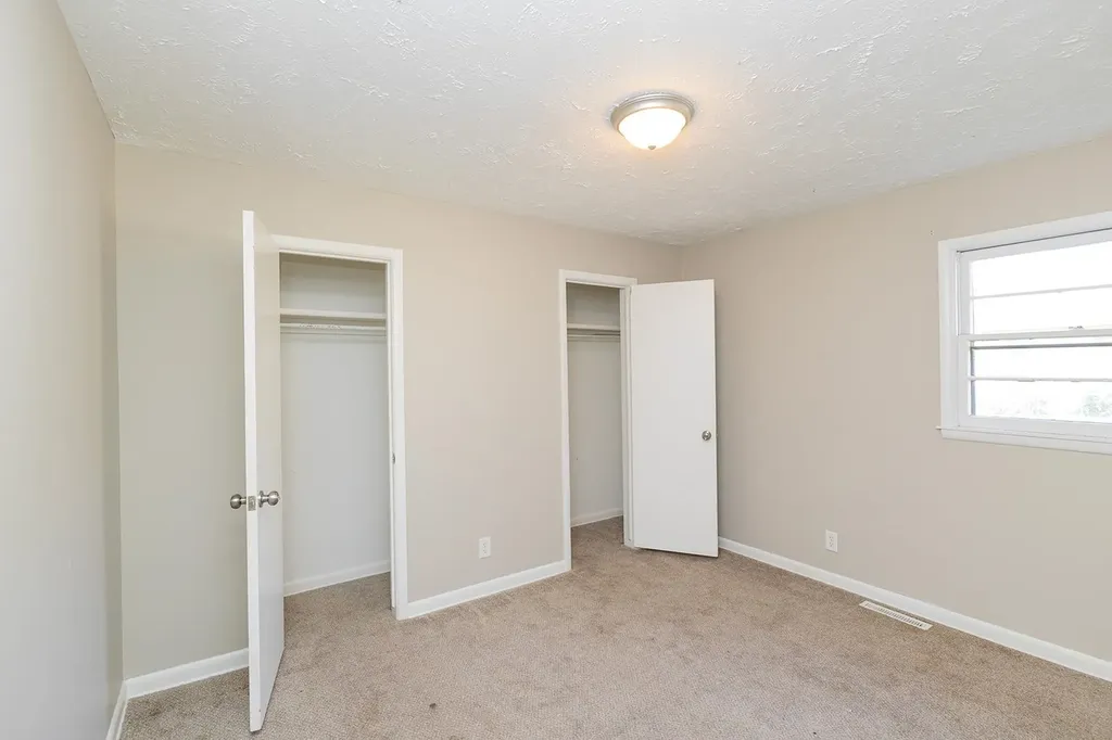 526 E Park Lane Derby KS 67037