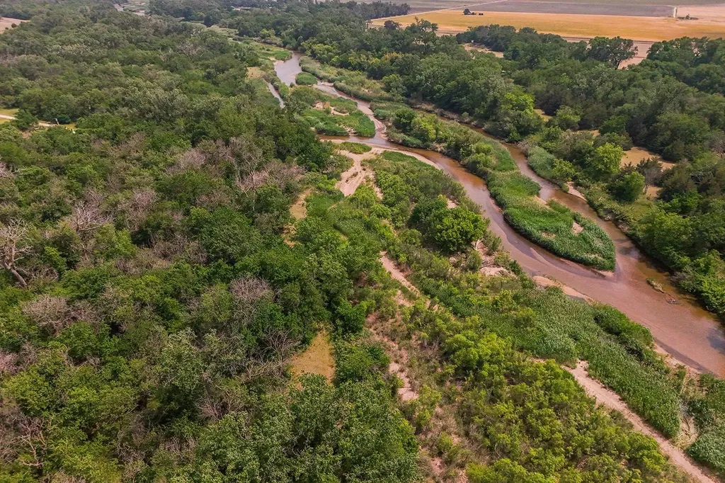 42.21 Acres E Long View Burrton KS 67020