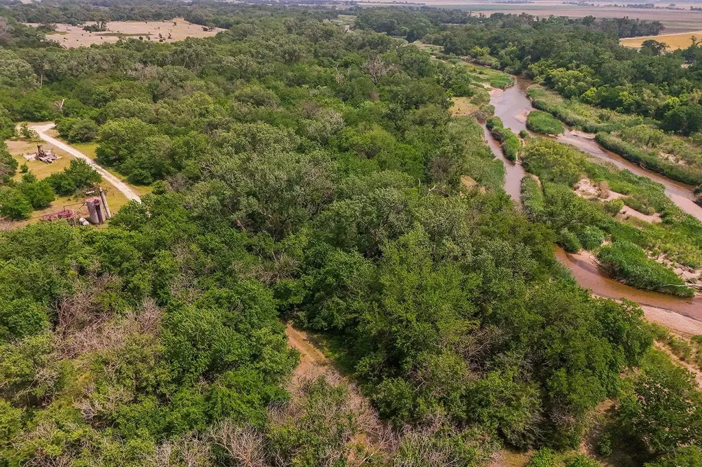 42.21 Acres E Long View Burrton KS 67020