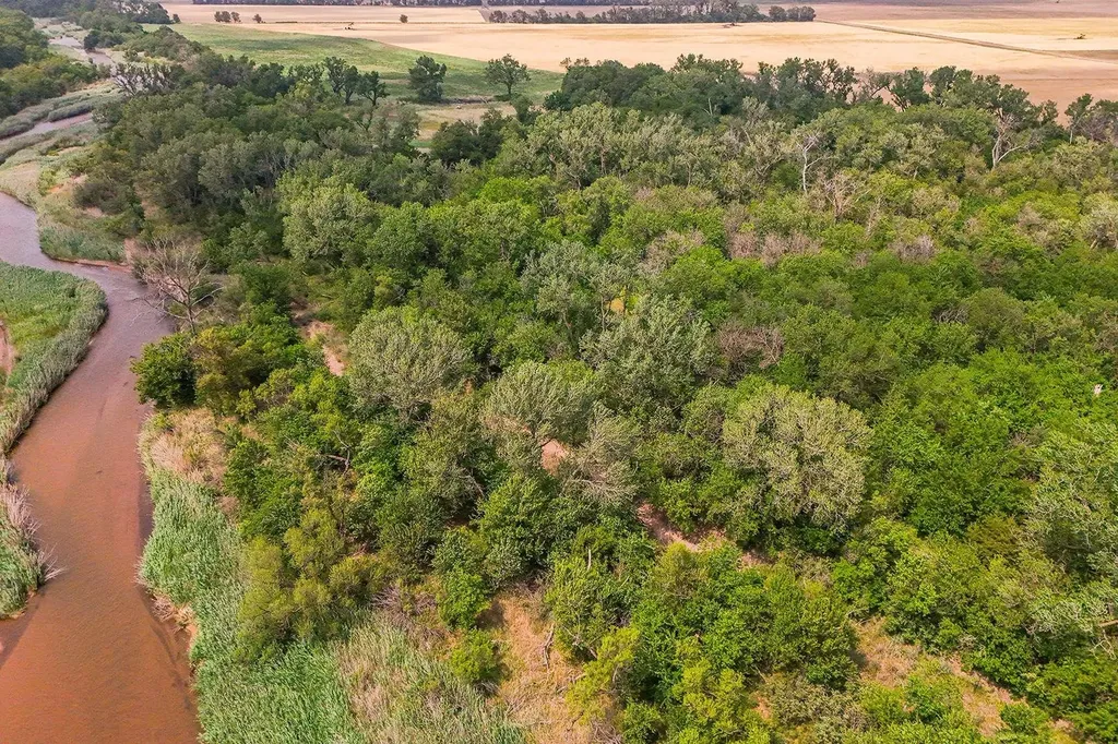 42.21 Acres E Long View Burrton KS 67020