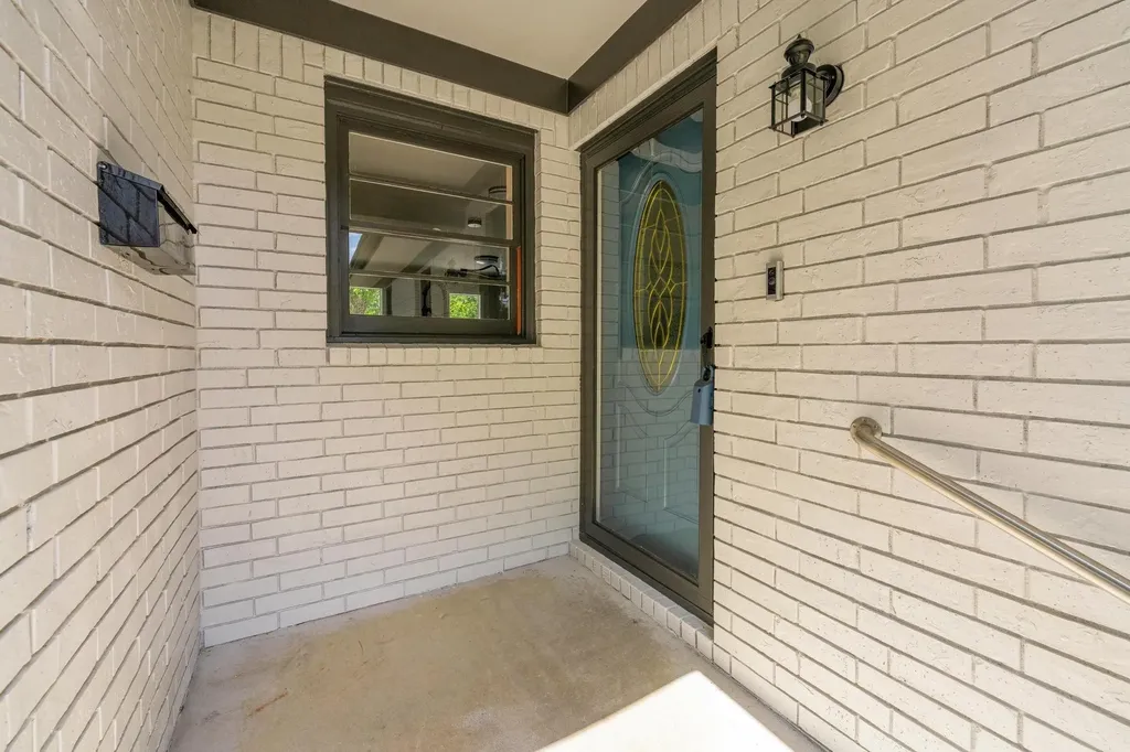 1213 N Wilbur Lane Wichita KS 67212