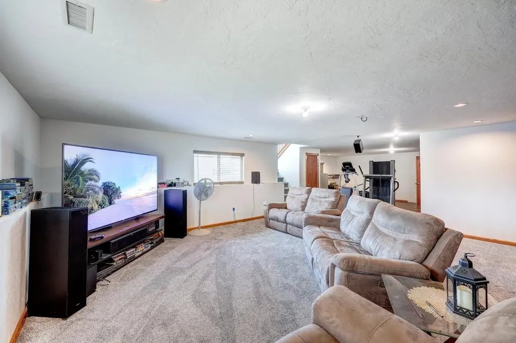 10307 Quail Lane Arkansas City KS 67005
