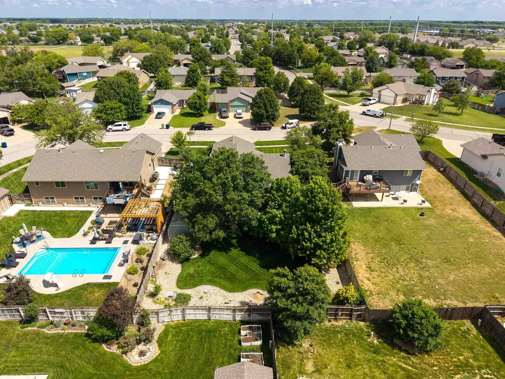 13901 W Ponderosa Wichita KS 67235