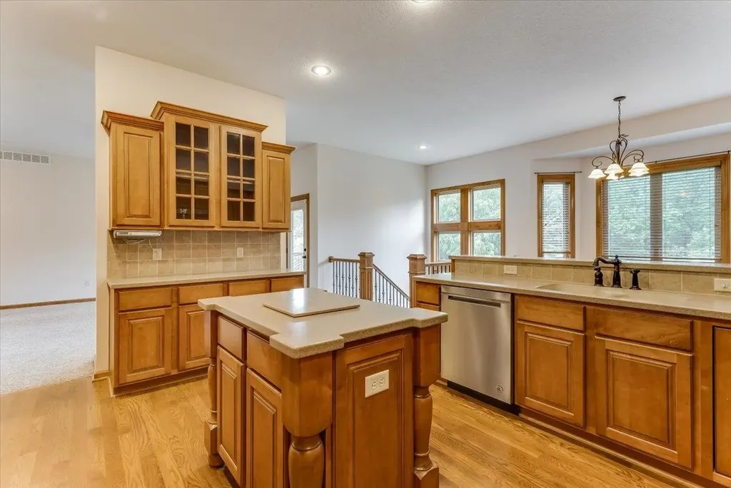2531 N Rough Creek Derby KS 67037