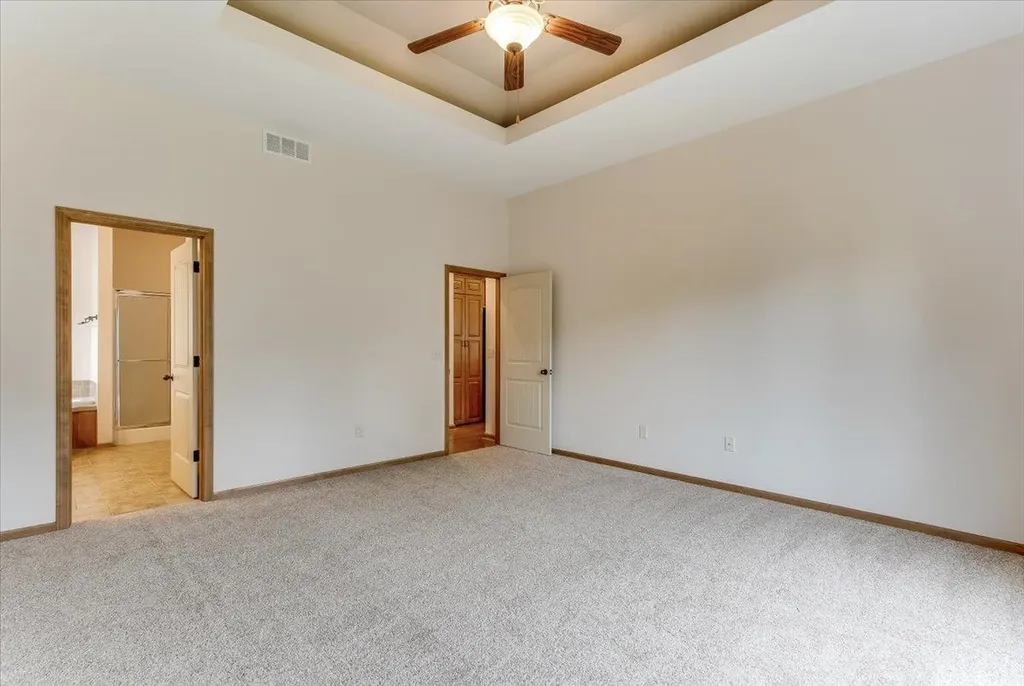 2531 N Rough Creek Derby KS 67037