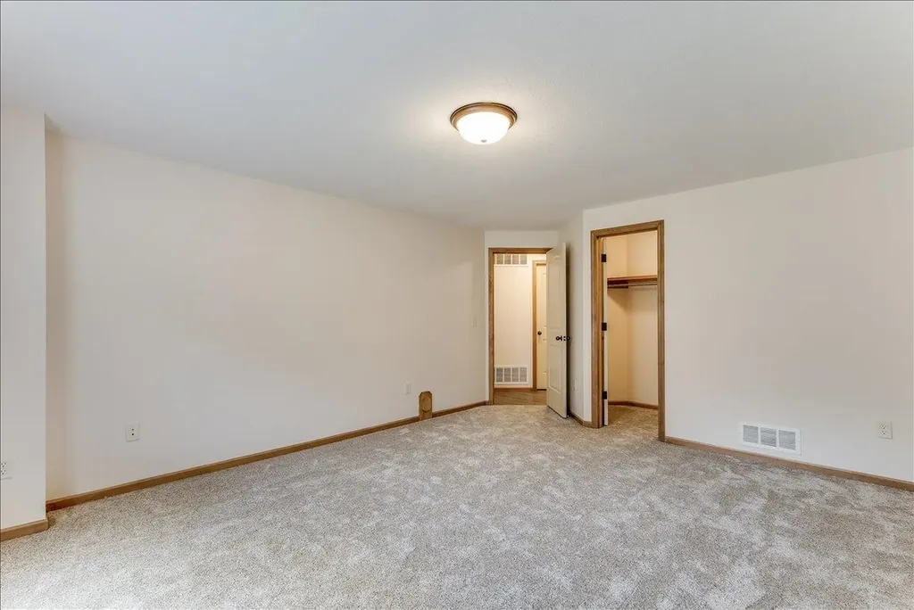 2531 N Rough Creek Derby KS 67037