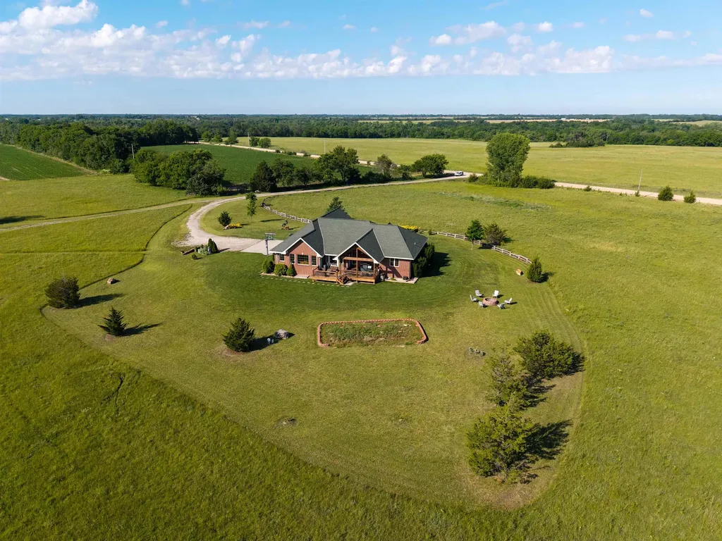 2100 N East Lake Road Newton KS 67114