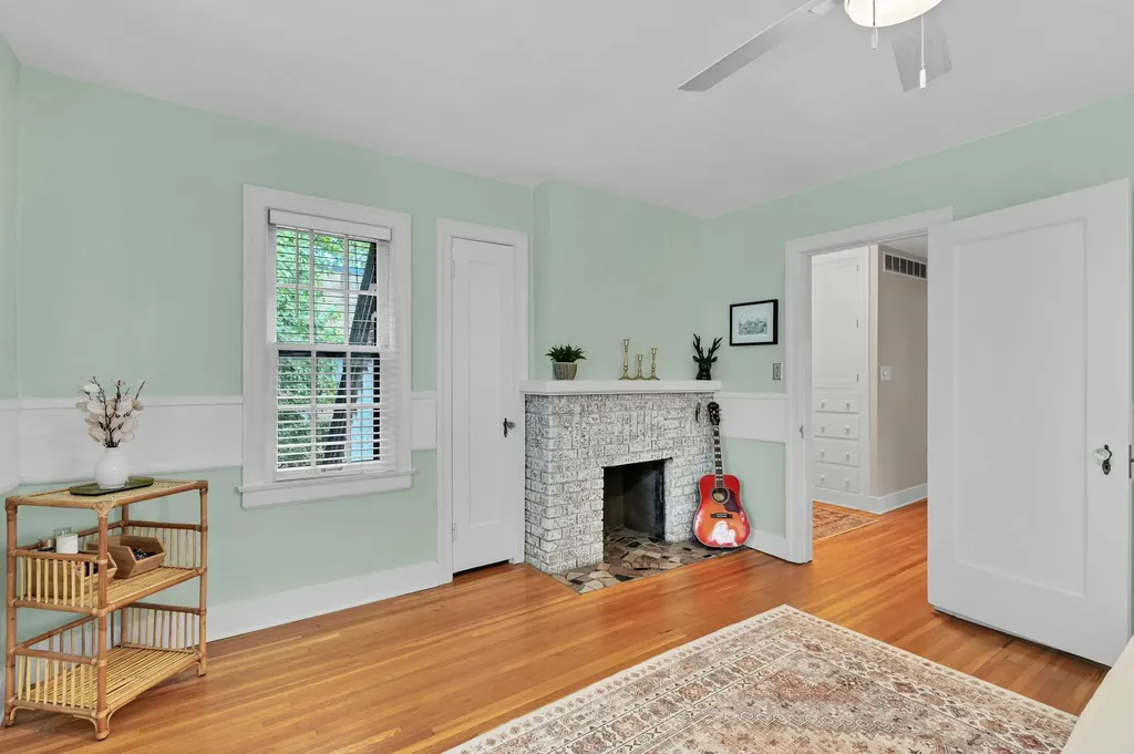 104 N Pershing Wichita KS 67208