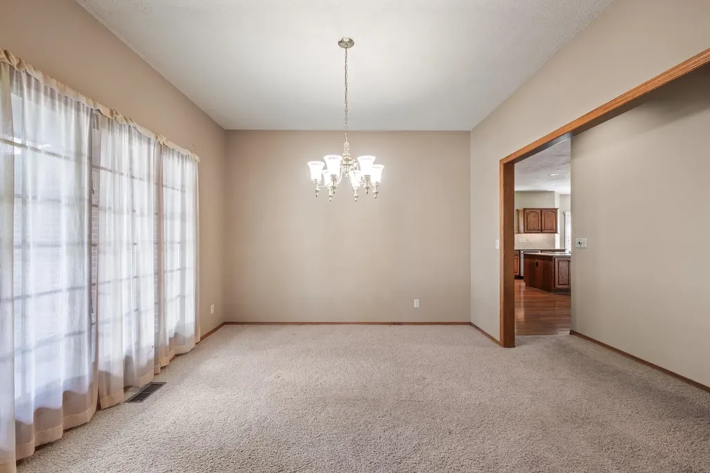 3131 N Forest Lakes Court Wichita KS 67205-1905