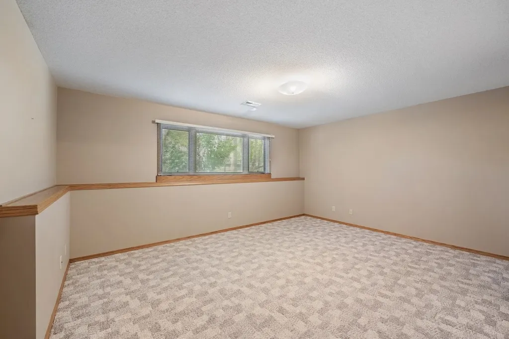 3131 N Forest Lakes Court Wichita KS 67205-1905
