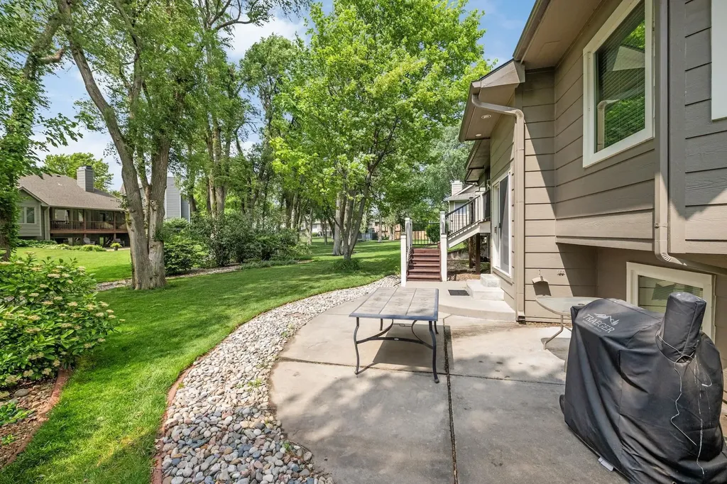 3131 N Forest Lakes Court Wichita KS 67205-1905