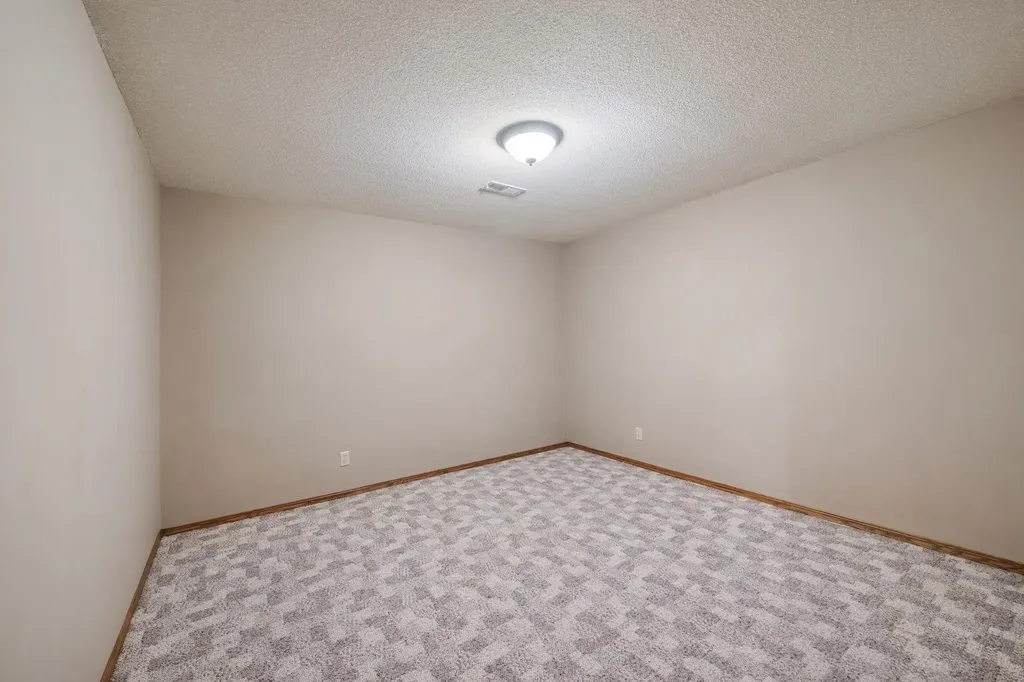 3131 N Forest Lakes Court Wichita KS 67205-1905