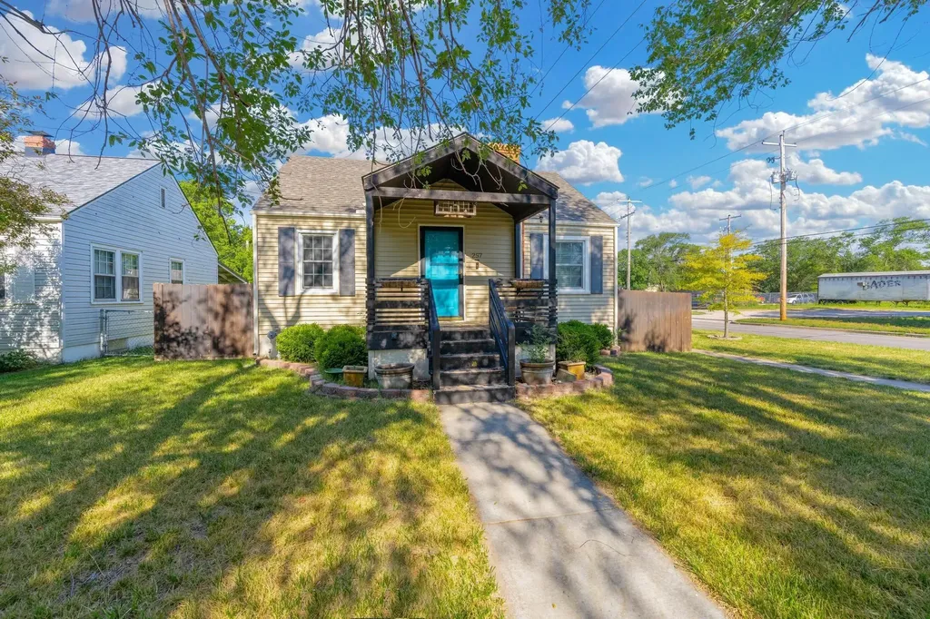 257 Clarence Wichita KS 67203-1338
