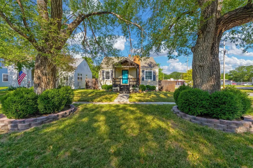 257 Clarence Wichita KS 67203-1338