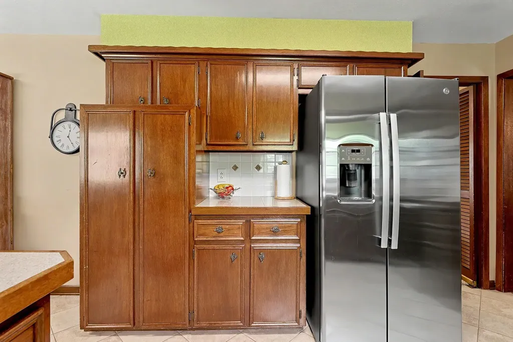 1124 S Barlow Street Wichita KS 67207
