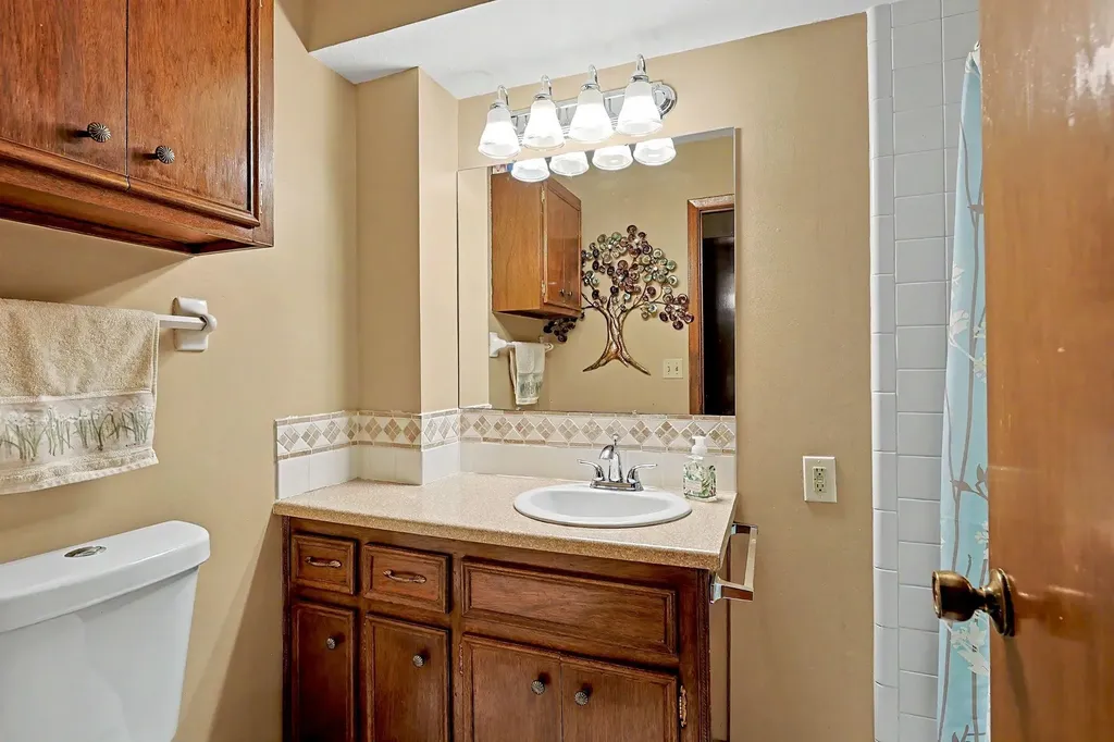 1124 S Barlow Street Wichita KS 67207