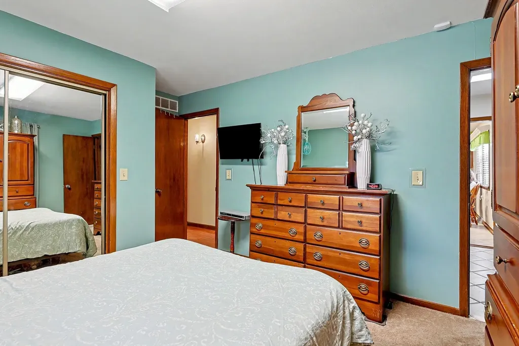 1124 S Barlow Street Wichita KS 67207