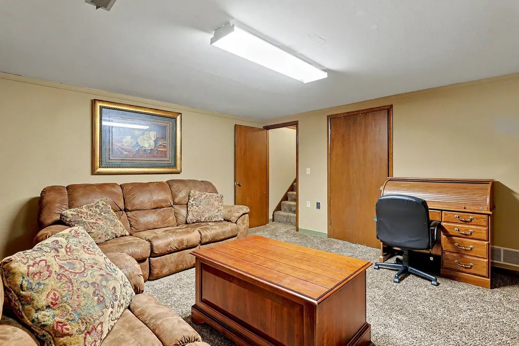 1124 S Barlow Street Wichita KS 67207