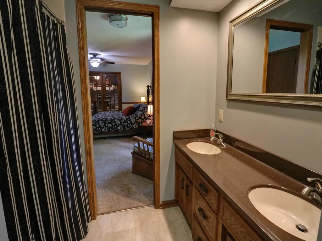 3231 Red Fox Lane Newton KS 67114