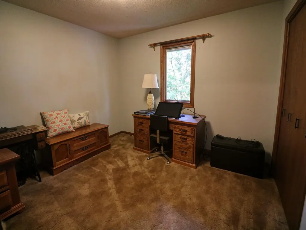 3231 Red Fox Lane Newton KS 67114