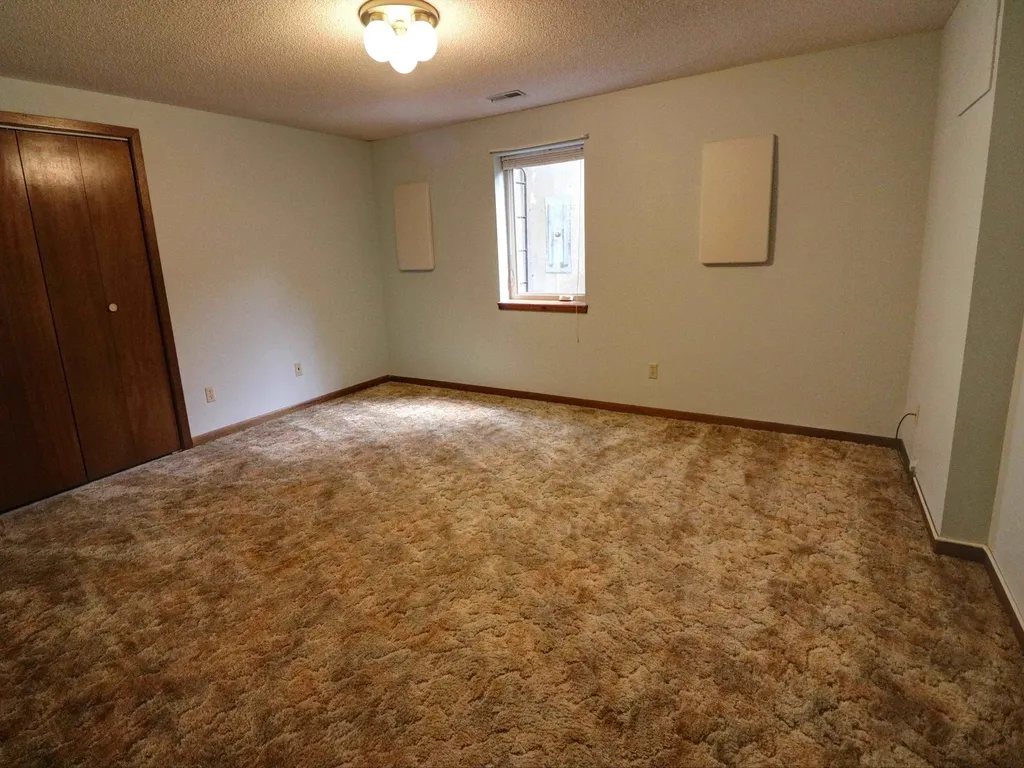 3231 Red Fox Lane Newton KS 67114