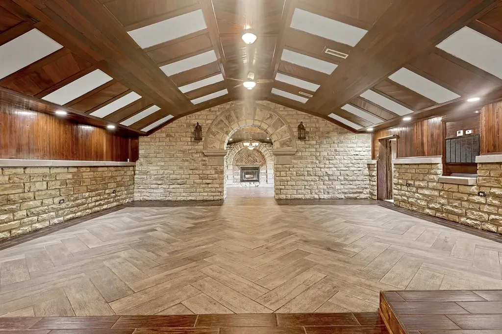 1827 SE 20th Street El Dorado KS 67042