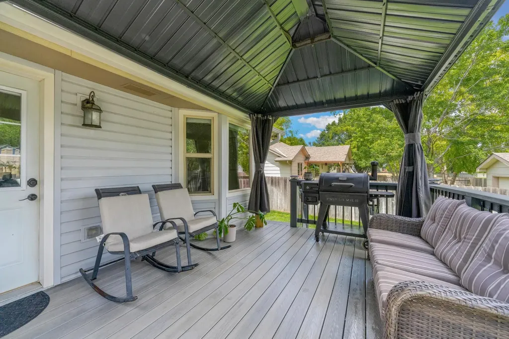 7307 W Barrington Court Wichita KS 67212