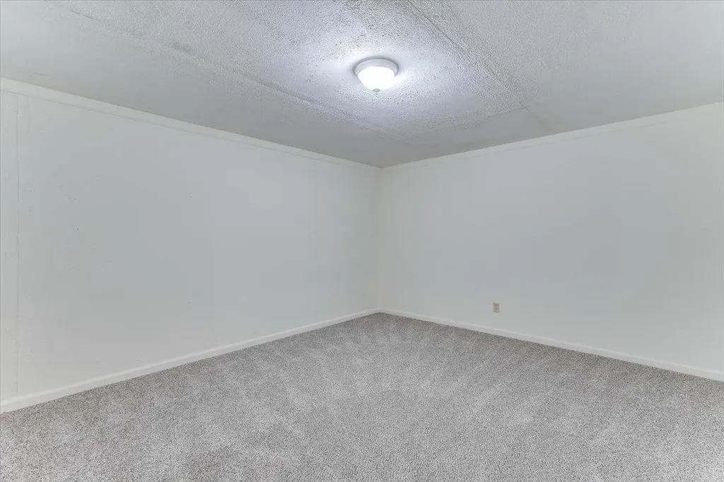 2302 N Shefford Circle Wichita KS 67205
