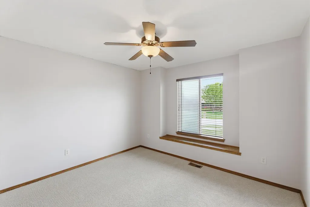 906 E Splitwood Way Derby KS 67037