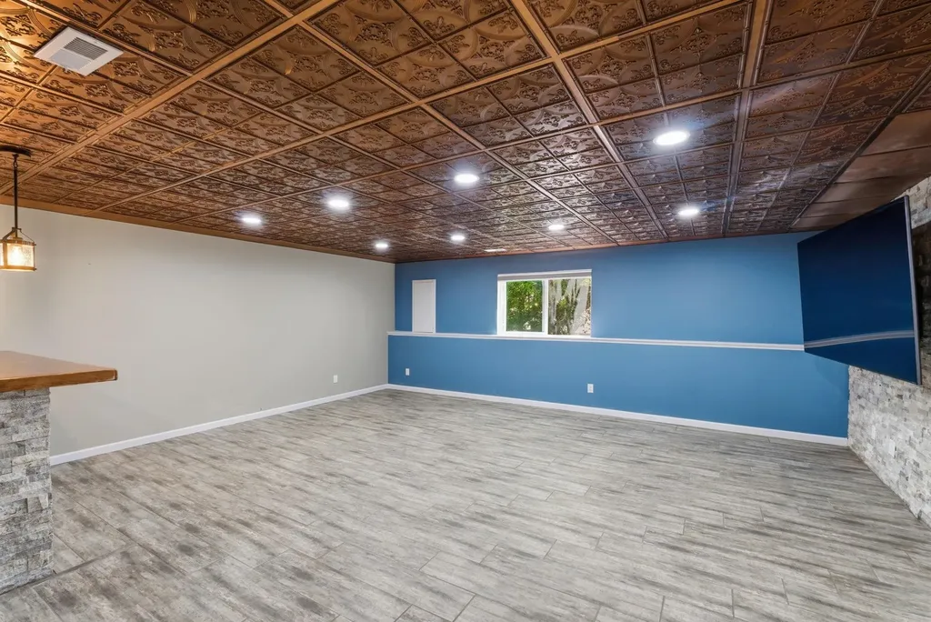906 E Splitwood Way Derby KS 67037