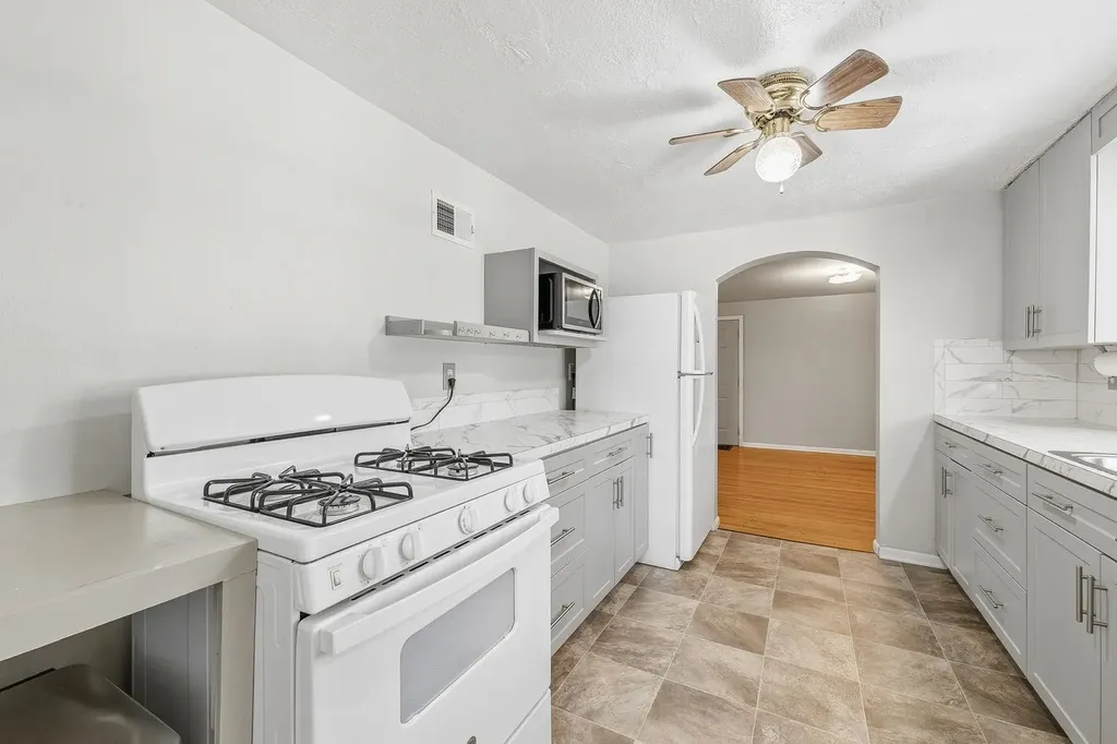 1702 S Greenwood Avenue Wichita KS 67211