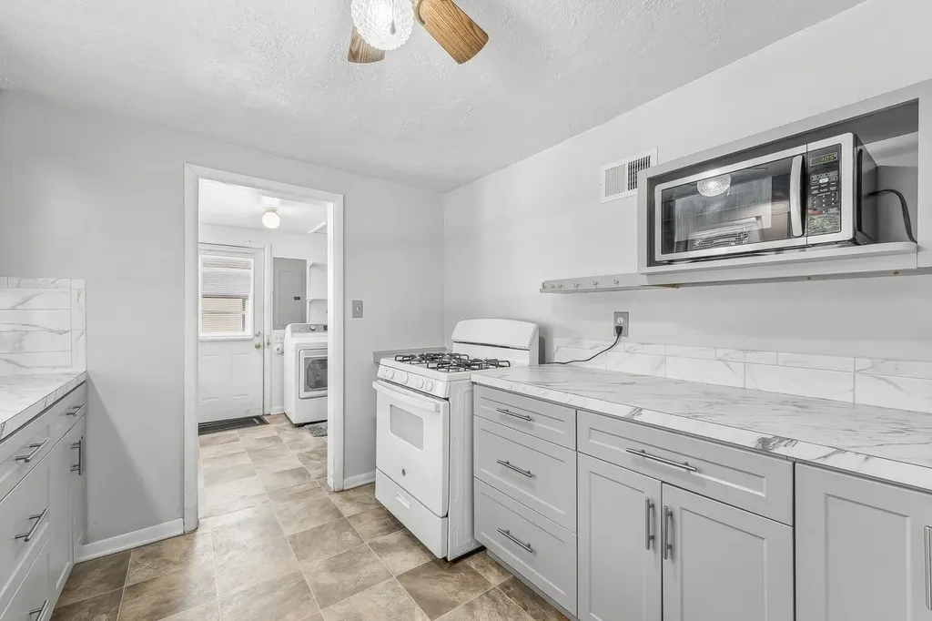 1702 S Greenwood Avenue Wichita KS 67211
